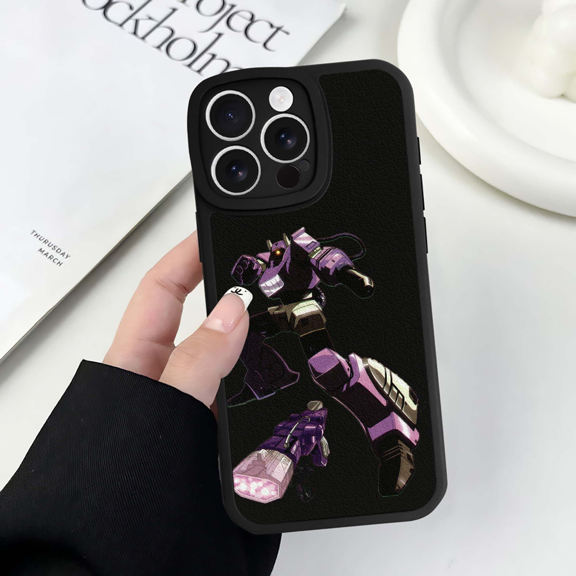 （画像用）  【iPhone 16シリーズ対応】シリコンスマホケース（レザー調） 材質：シリコン